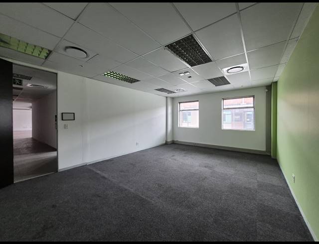 850M² OFFICE TO LET IN SUNNINGHILL